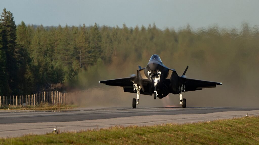 Pair of US Air Force F-35s make history in Finland