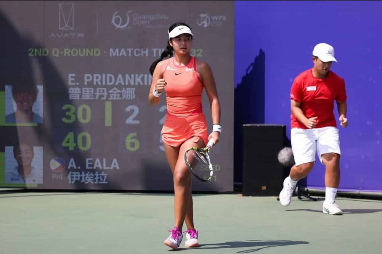 Alex Eala during a WTA Guangzhou Open qualifying game.