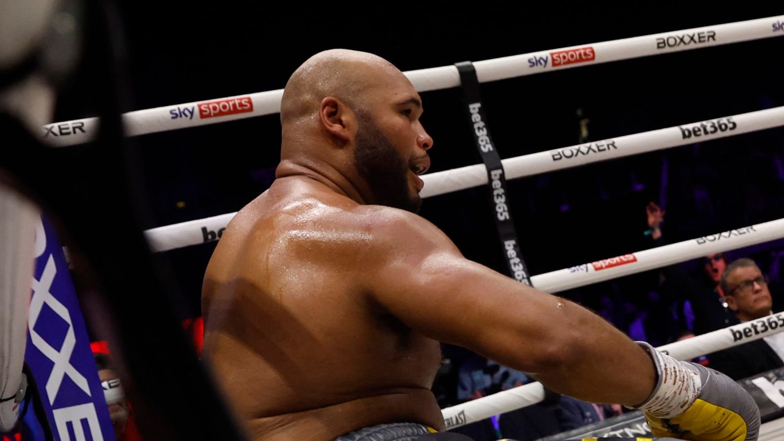 BEN SHALOM BOXXER BAD BLOOD FIGHT WEEK.THE O2 LONDON 31/03/2024.FABIO WARDLEY V FRAZER CLARKE.PIC LAWRENCE LUSTIG/BOXXER.(PICS FREE FOR EDITORIAL USE ONLY).BRITISH & COMMONWEALTH HEAVYWEIGHT CHAMPIONSHIP.FABIO WARDLEY V FRAZER CLARKE