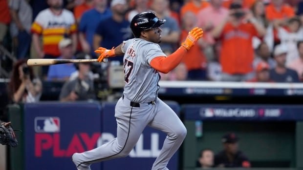 Ibanez’s 3-run double propels Tigers to sweep of Astros in AL Wild Card Series