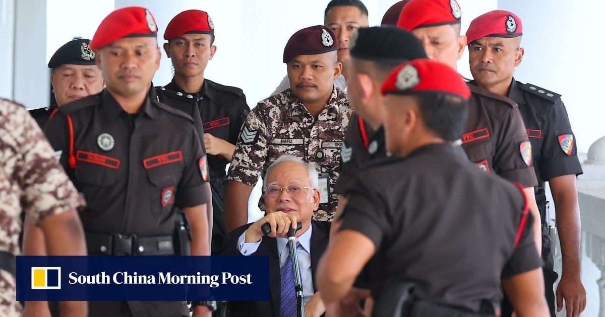 Malaysians left incredulous by apology from disgraced ex-PM Najib