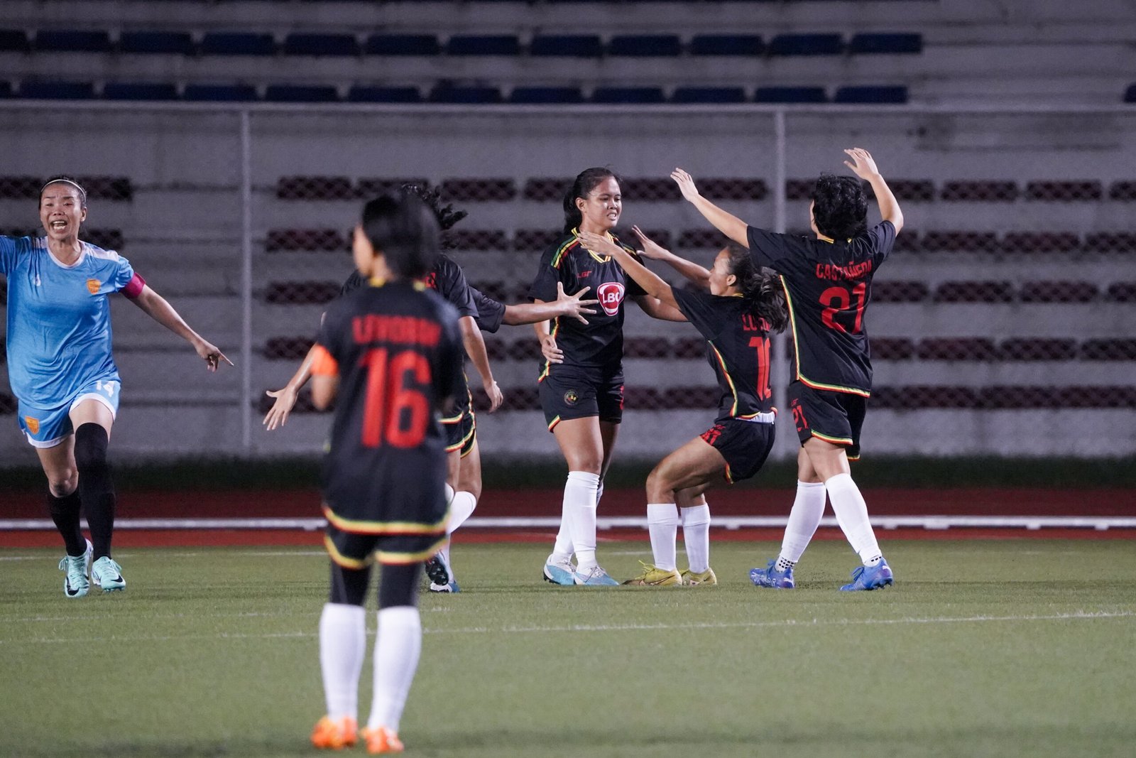 Stoppage strike saves Kaya bid