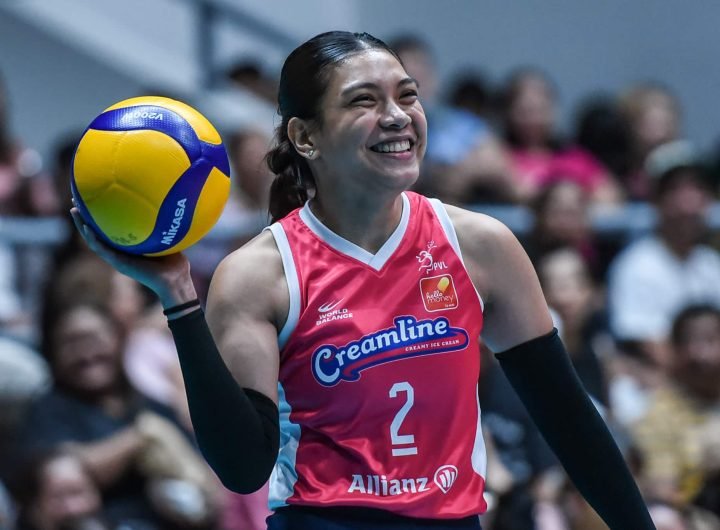 Alyssa leads Creamline Cool Smashers to their first win in the PVL All-Filipino Conference.