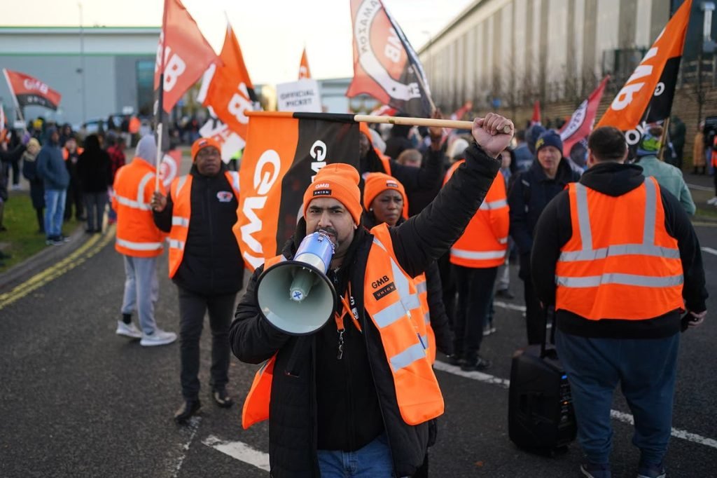 Black Friday strike: Amazon workers in UK and US to walk out on busiest shopping day of the year