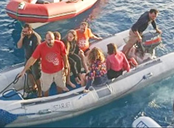 Egypt tourist boat latest: More survivors rescued as search intensifies for remaining passengers