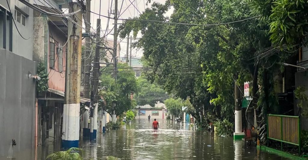 Here are some safety reminders from the World Health Organization for those who are cleaning their flooded homes. #OfelPH