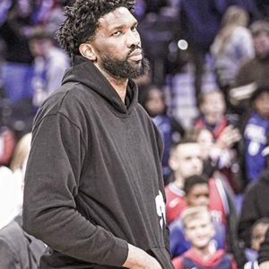 Joel Embiid suspendido