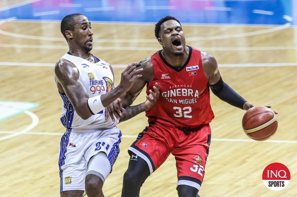 Rondae Hollis Jefferson and Justin Brownlee go at it during the PBA Governors