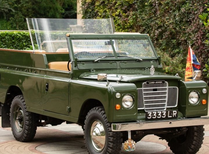 Late Queen’s customised open-top Land Rover with in-built 'traffic light system' sells for enormous price