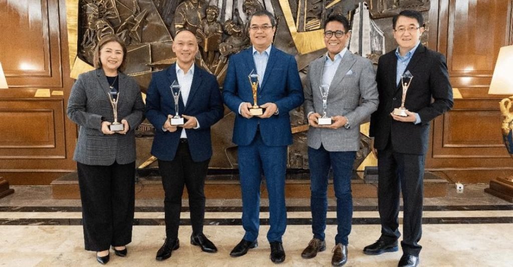 Manila Electric Company (Meralco) celebrated a remarkable achievement at the 2024 International Business Awards (IBAs), taking home eight awards that