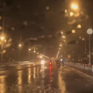 Motorcycle riders brave strong winds on Laoag’s Gilbert Bridge amid #MarcePH