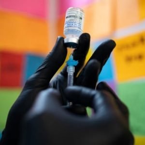 No vaccines for most community medical clinics, Alberta government decides