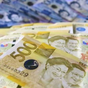 Peso tumbles to four-month low vs dollar as early election results point to Trump victory