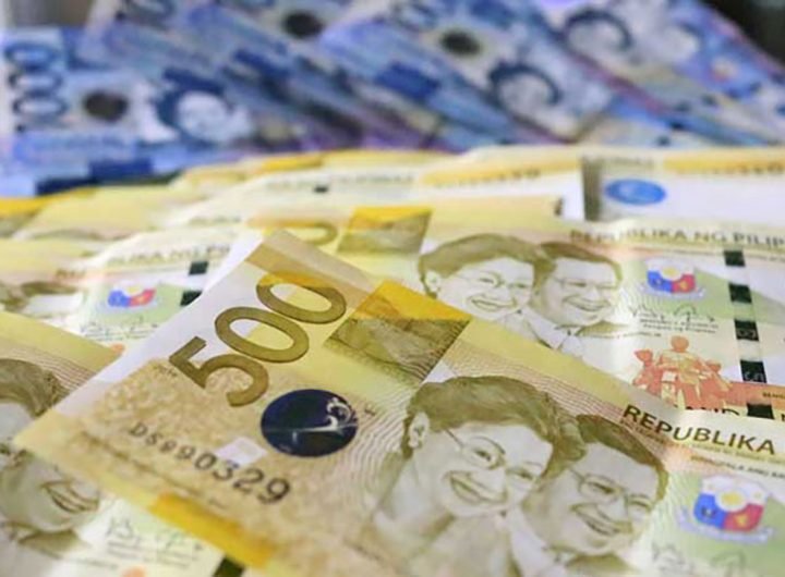 Peso tumbles to four-month low vs dollar as early election results point to Trump victory