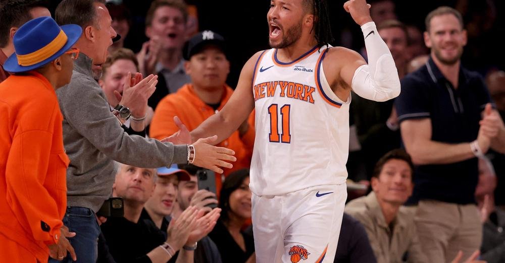 Small, but terrible star guard Jalen Brunson shoots 14-of-22 for 36 big points in just 3 quarters as the contending New York Knicks manhandle the rebu