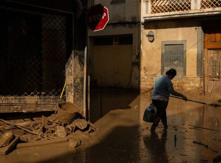 Spain flood: Full list of UK holiday hotspots on alert as country braces for more storms