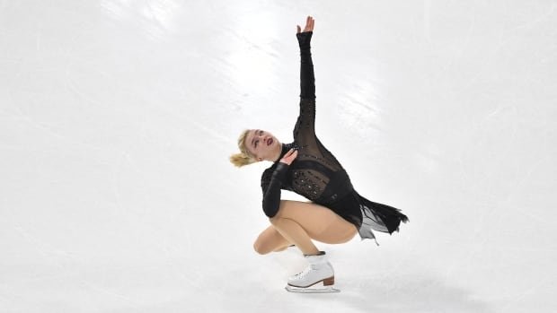 U.S. figure skater Amber Glenn takes the lead at Grand Prix de France