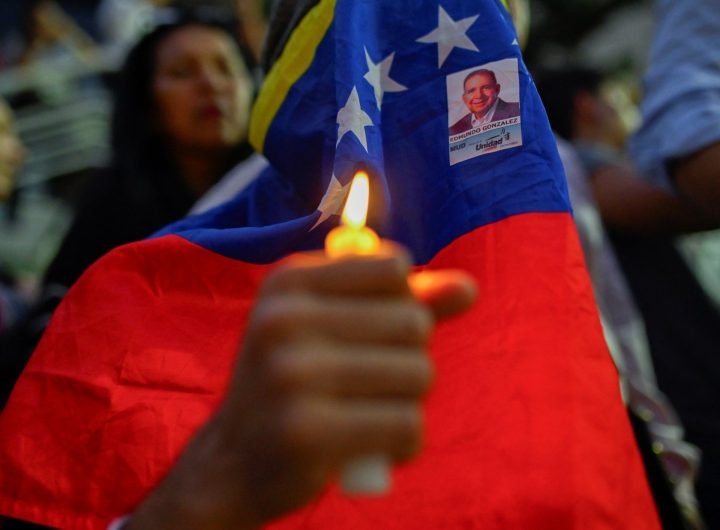 Venezuela approves bill targeting domestic supporters of US sanctions | Nicolas Maduro News