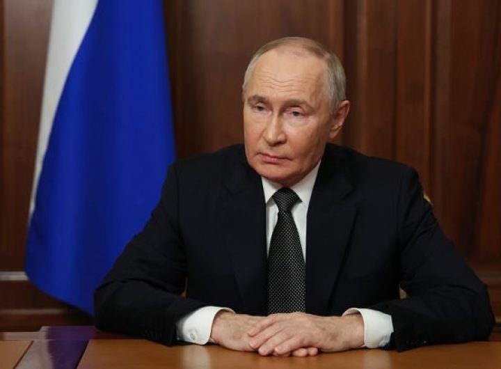 Vladimir Putin's new hypersonic missile could ‘hit Britain in 20 minutes’, Ukraine claims