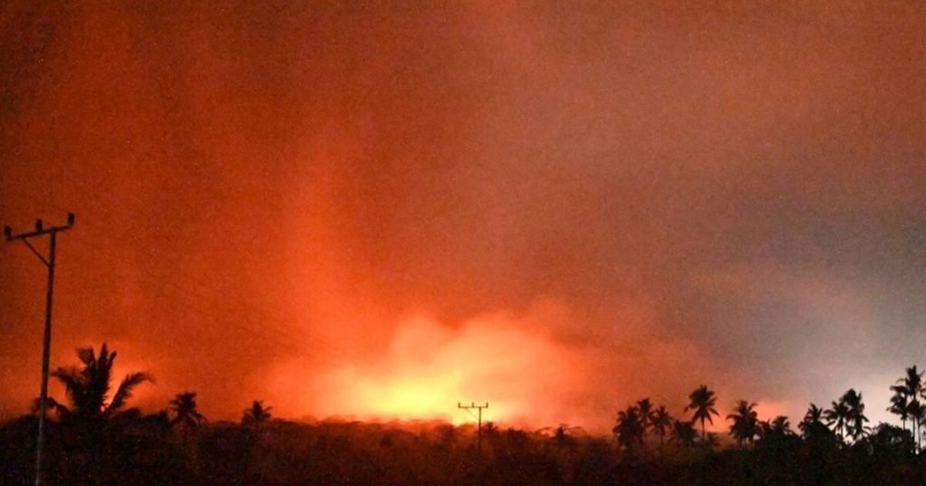 Volcano erupts on island loved by tourists leaving 10 dead | World | News