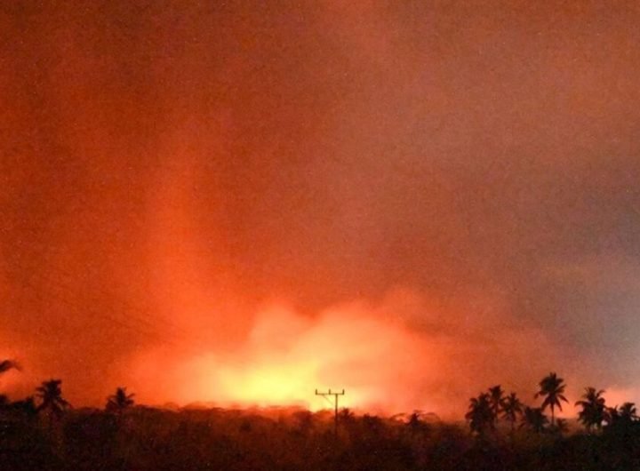 Volcano erupts on island loved by tourists leaving 10 dead | World | News