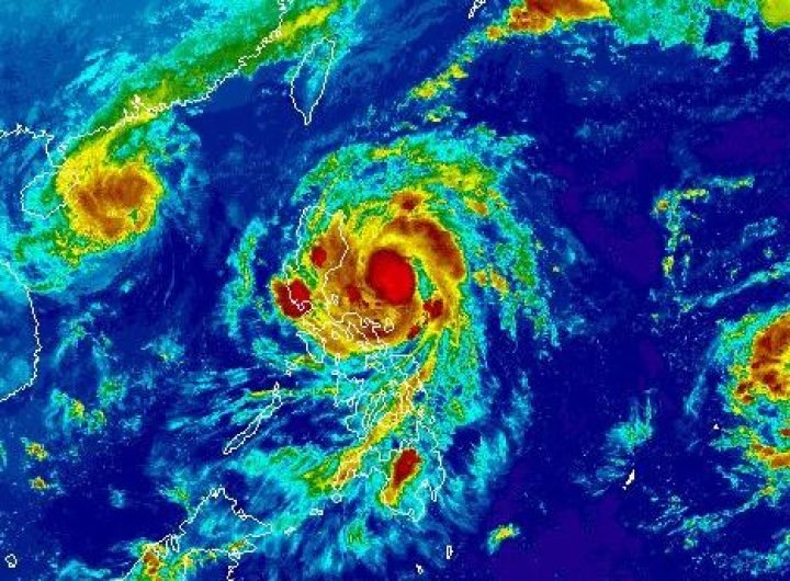 #WeatherAlert: PAGASA raised Signal No. 3 due to Severe Tropical Storm Nika (Toraji) for the first time on Sunday evening, November 10, covering two t