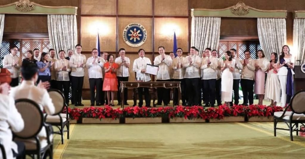 As President Ferdinand Marcos Jr. signed the Value-Added Tax (VAT) refund mechanism for non-resident tourists on Monday, Tourism Secretary Christina G