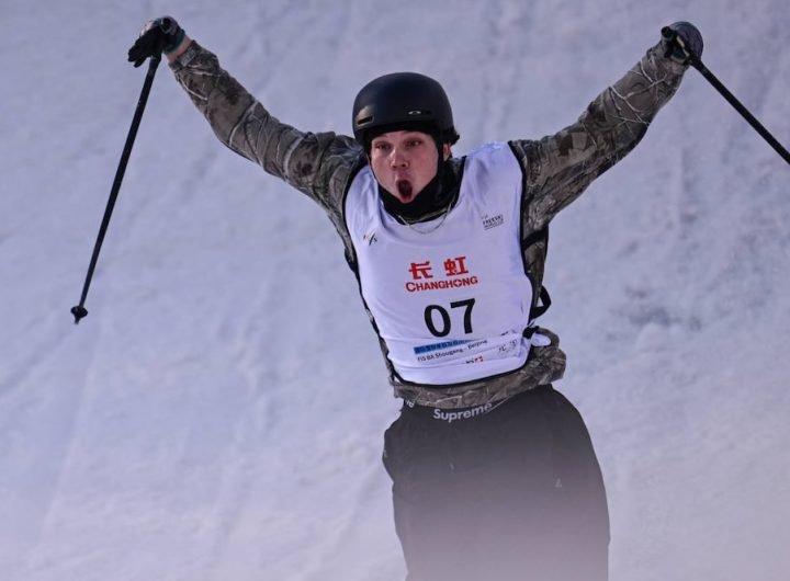 Canada's Dylan Deschamps captures 2nd World Cup freestyle big air bronze