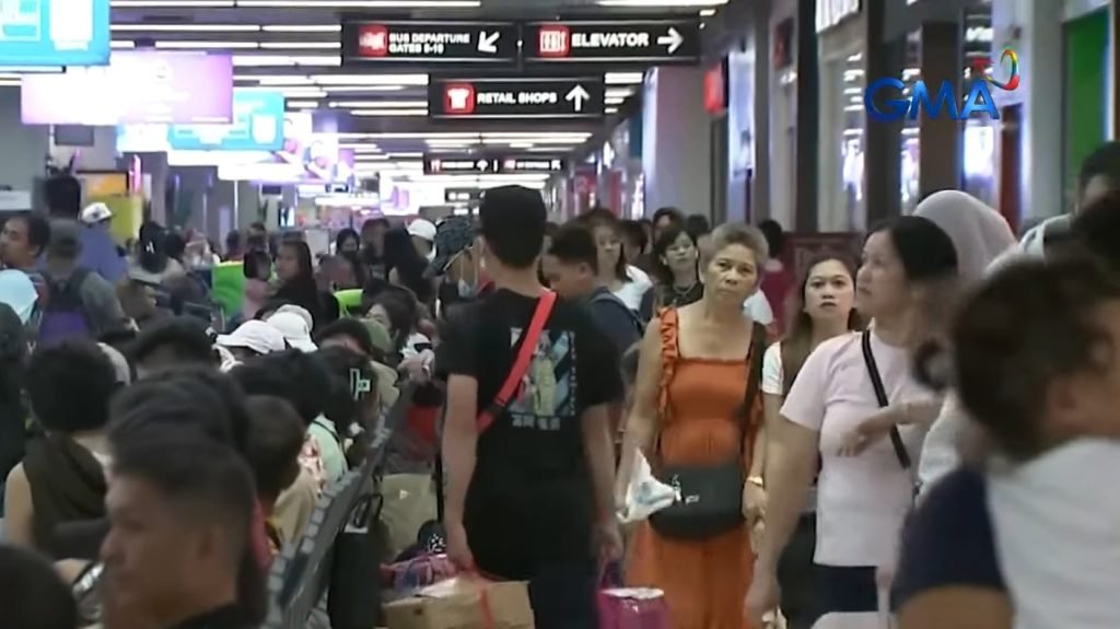 Delays force PITX passengers to spend Christmas Eve in terminals, buses