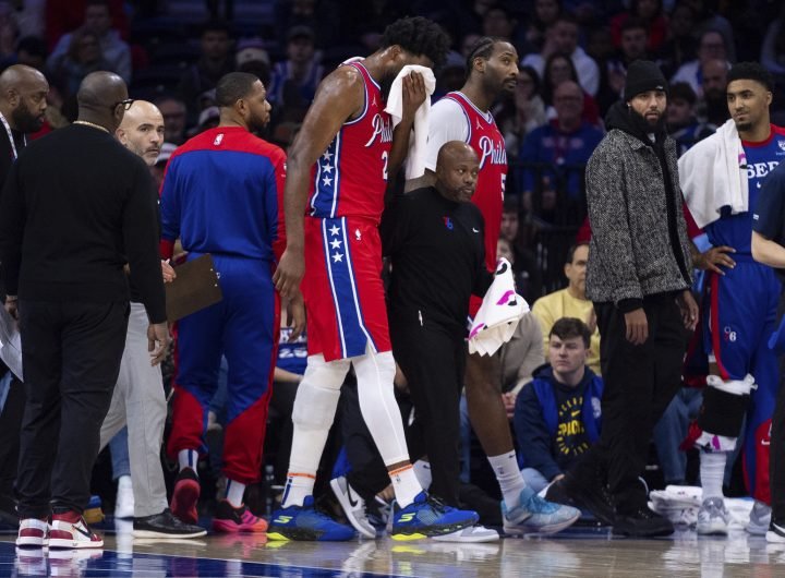 Joel Embiid hit in face 76ers vs Pacers