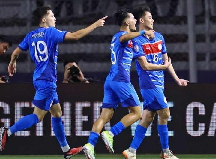 Enrique Linares' stoppage time header gave the Philippine national men's football team a 2-1 win over defending champion Thailand in the first leg of