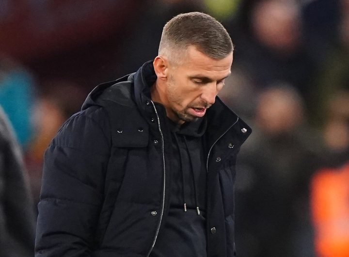 Gary O'Neil defends his position as Wolves manager despite loss to West Ham as he also hits out at VAR | Football News