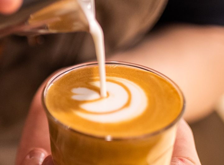 Giant Study Links Drinking Coffee With Almost 2 Extra Years of Life : ScienceAlert