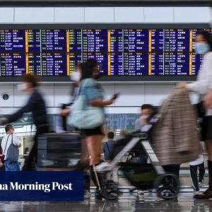 Hong Kong police arrest 2 men over thefts on planes arriving from Vietnam