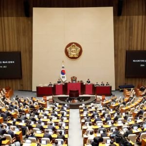 Opposition parties have launched the fresh impeachment vote, with large demonstrations taking place ahead of the vote.