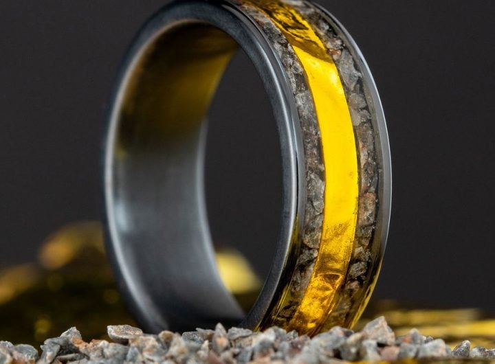 Piece of Apollo 11 spacecraft 'lands' in moon meteorite-lined wedding ring