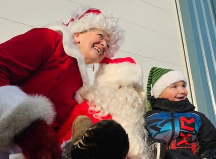 Santa arrives on wings: In coastal Labrador, a Twin Otter has an edge on Rudolph