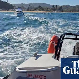 Search for missing teen swept off rocks at NSW beach continues for second day | New South Wales