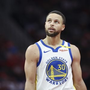 Steph Curry welcomes Warriors' latest guard addition in 3-words