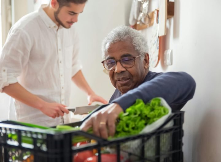 Volunteering is linked to slower aging, study finds