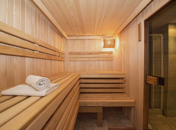 Basking too long in a sauna without adequate hydration may risk heat stroke, doctors warn