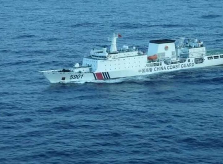 China’s ‘monster ship’ spotted in Luzon