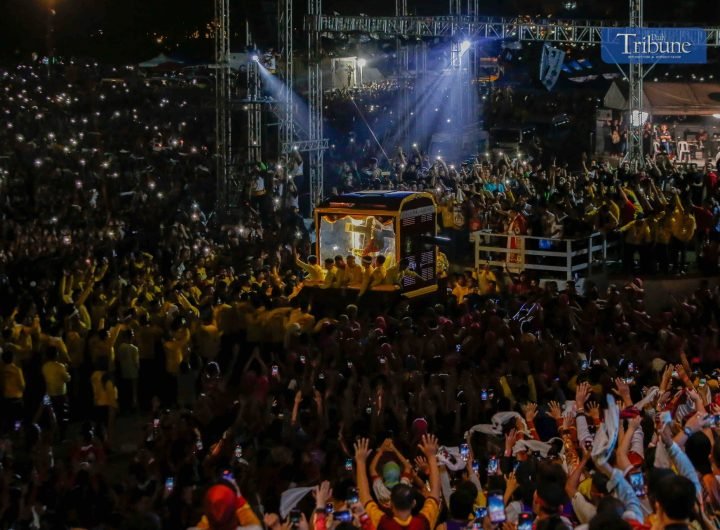 Church officials unveiled the Jesus Nazareno, internationally known as “The Black Nazarene,” to a flock of devotees on Thursday morning, 9 January 202