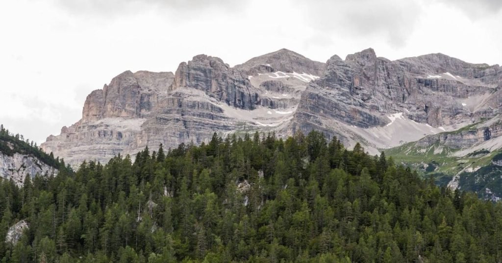 Desperate search for Brits who vanished while hiking in Italy | World | News