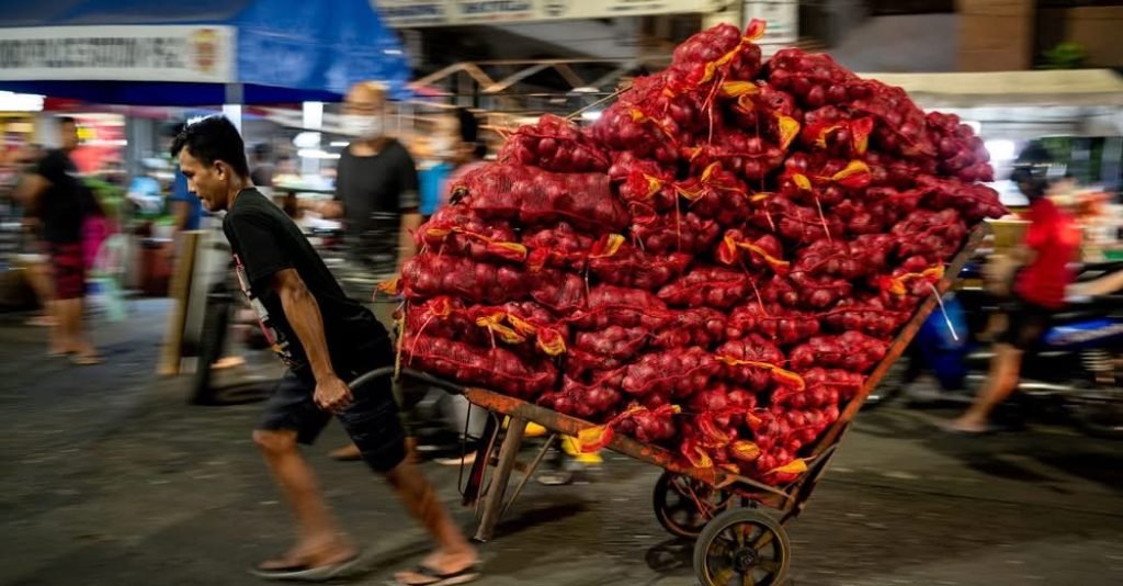 JUST IN. The Philippines’ inflation rate accelerated to 2.9% in December 2024, the Philippine Statistics Authority reported on Tuesday, January 7.