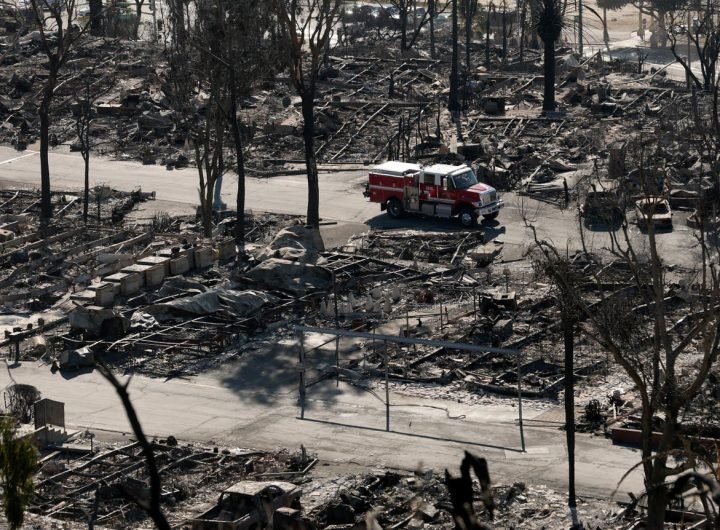 LA fires live updates: City faces 72 mph winds as LAPD arrests looting and arson suspects