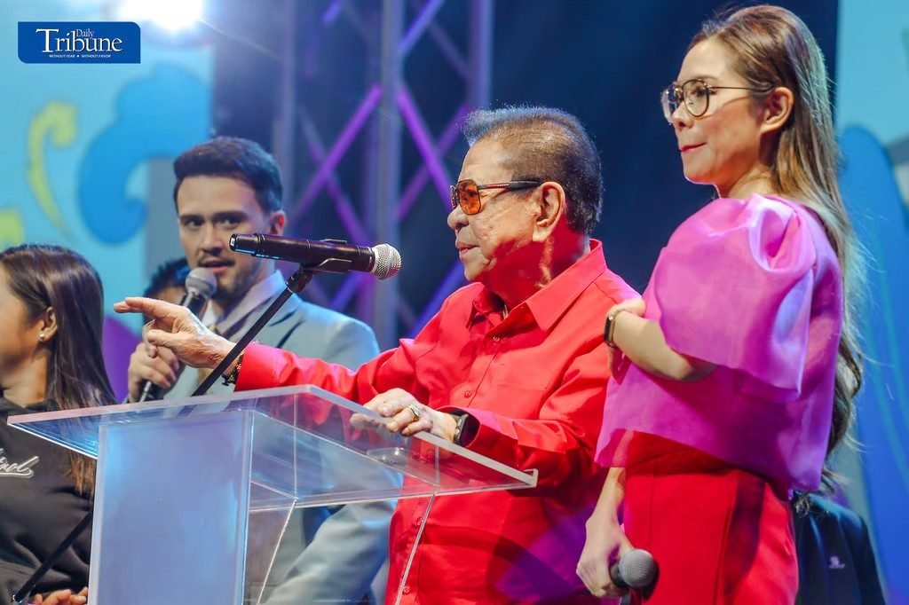 LOOK: Former Ilocos Sur Governor Luis “Chavit” Singson has officially withdrawn from the Senate race, citing health concerns as the reason for his dec