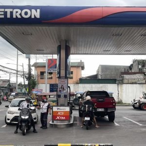 LOOK: Jeepney drivers in Caloocan City are lamenting reduced income following another significant oil price hike implemented on Tuesday, 21 September.