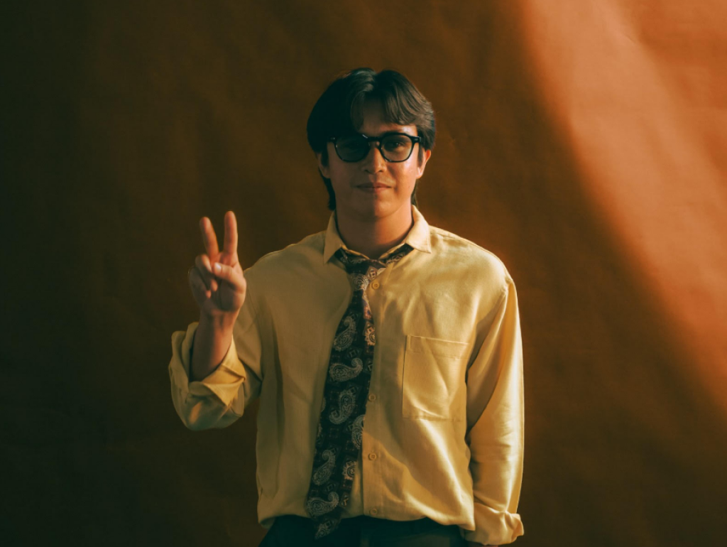 Paolo Sandejas Celebrates Interconnectedness in Debut Album ‘the world is so small’