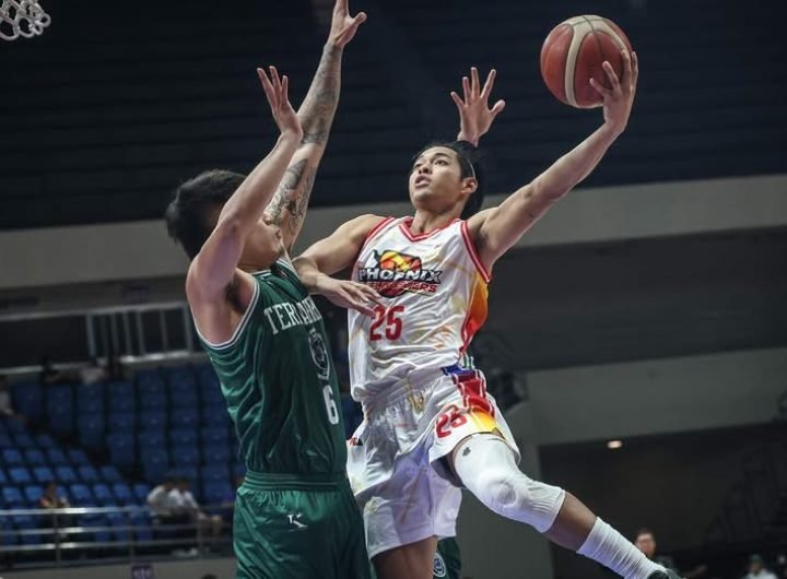 Phoenix import Donovan Smith explodes for 37 points, while local stars Jason Perkins and Ricci Rivero combine for 30 as the Fuel Masters deal winless